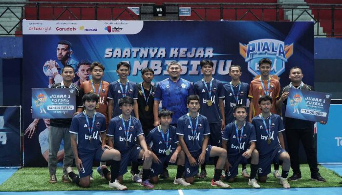 SMKN 2 Surabaya Juara Piala by.U 2025 Futsal Series Surabaya!