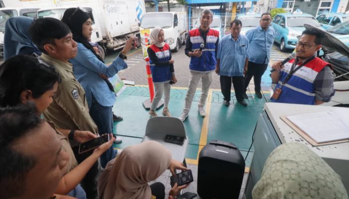 Ajak Naik Taksi BBG, PGN Kenalkan Gas Bumi Lebih Dekat Lewat Roadshow AJP 2025