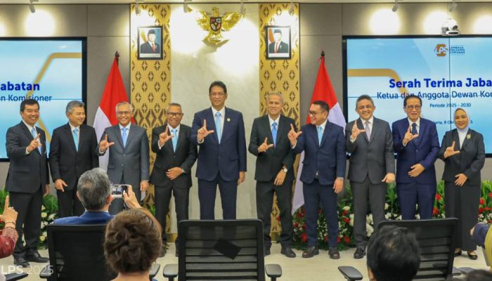 Presiden Prabowo Lantik Dewan Komisioner LPS Periode 2025-2030, Anggito Abimanyu Jabat Ketua