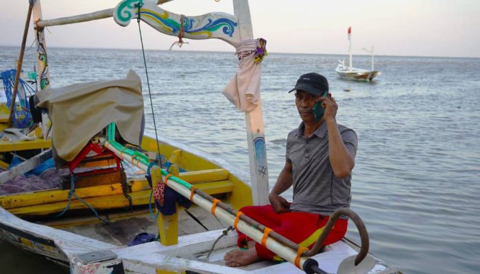 Telkomsel Bangun Jaringan Handal di Teluk Biru Banyuwangi untuk Dukung Aktivitas Nelayan