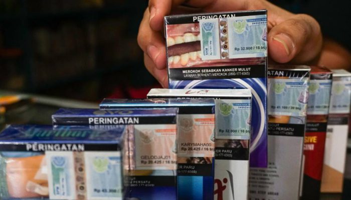 Menkeu Putuskan Cukai Rokok Tak Naik 2026, Ekonom Soroti Penyelamatan Industri dan Ketergantungan Fiskal