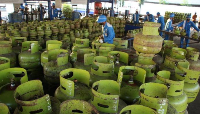 Antisipasi Lonjakan Permintaan, Pertamina Siapkan Tambahan 800 Ribu Lebih LPG 3 Kg di Jatim