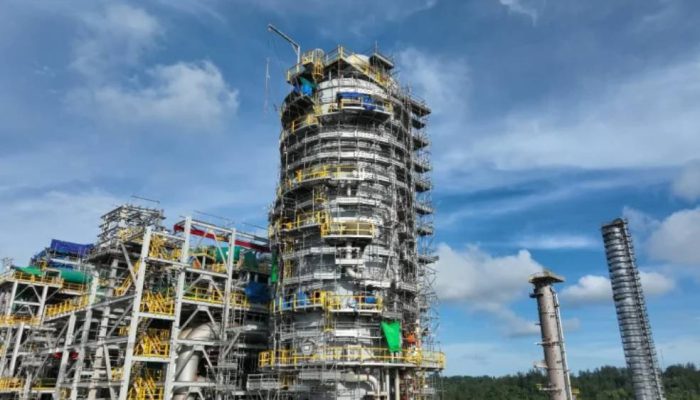 Ketegangan AS-Iran Memanas, Harga Minyak Brent Tembus USD 102 per Barel