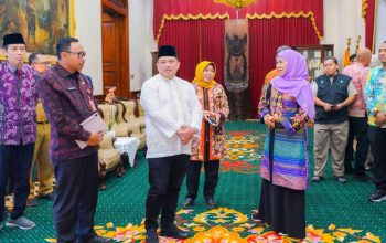 Industri Tumbuh Pesat, Khofifah Ajak BPN Jatim Lindungi Lahan Sawah Lewat Pemetaan LSD