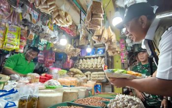 Hasil Sidak di Pasar Wonokromo: Dirut Perum Bulog Pastikan Pangan Aman