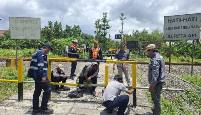 Ribuan Perlintasan Liar Ditutup KAI, 1.089 Titik Masih Mengancam Keselamatan
