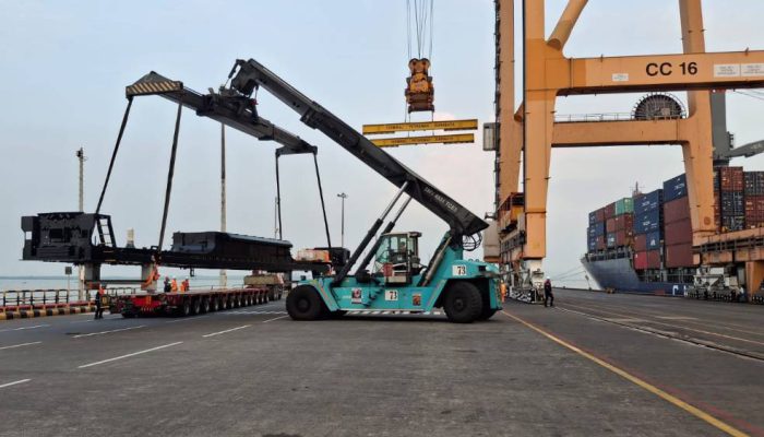 TPS Jadi Hub Ekspor Lokomotif PT INKA untuk Pasar Australia