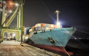 Kapal Perdana MV WANTAI Sandar di Teluk Lamong, Konektivitas Surabaya–Tiongkok Kian Kuat