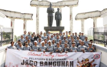 SIG dan Semen Gresik Cetak 103 Tenaga Konstruksi Bersertifikat Lewat Akademi Jago Bangunan