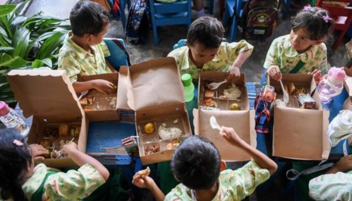 Efisiensi Besar-besaran Program MBG Dimulai, Purbaya Sebut Anggaran Tahun Depan Turun Lagi