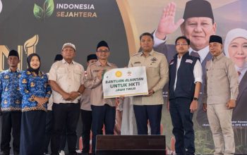 Dukung Ketahanan Pangan, STAPA Center dan HKTI Bantu Petani dengan Alat Pertanian Modern