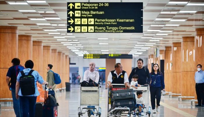 Tiket Pesawat Belum Turun, Pemerintah Soroti Minimnya Armada dan Pelemahan Rupiah
