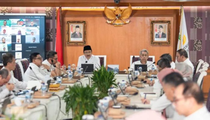 Kemensos Diminta Tinggalkan Program Parsial, Gus Ipul Tekankan Integrasi Berbasis Data