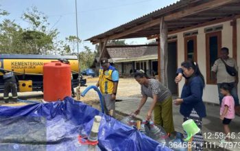 Pemerintah Salurkan 29.000 Liter Air Bersih untuk 647 Warga Terdampak Kekeringan di Jateng dan Jatim