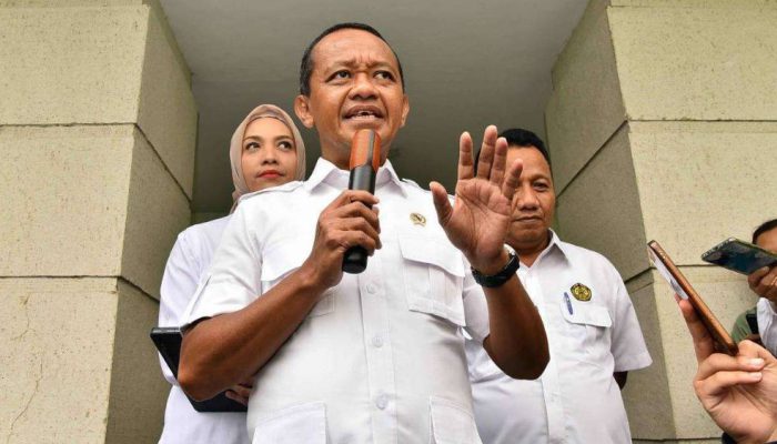 Bahlil Sebut 10 Ribu Desa Belum Terjangkau Listrik, Ini Tantangannya